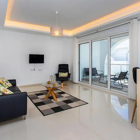 Apartment Ch Enora Garden Dona Pepa