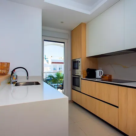 Ch Enora Garden Dona Pepa Apartment